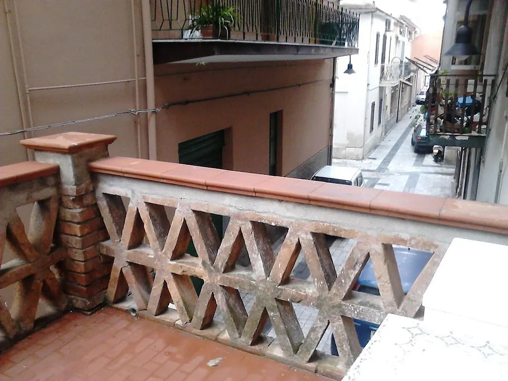 Apartamento Giardini-Naxos Via Umberto 25